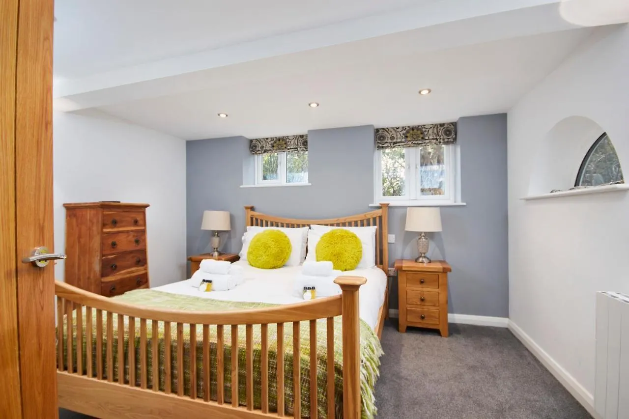The Hidden Gem - Self Check-In, Self-Catering Apartment For East Midlands Airport Kegworth 0*,  United Kingdom